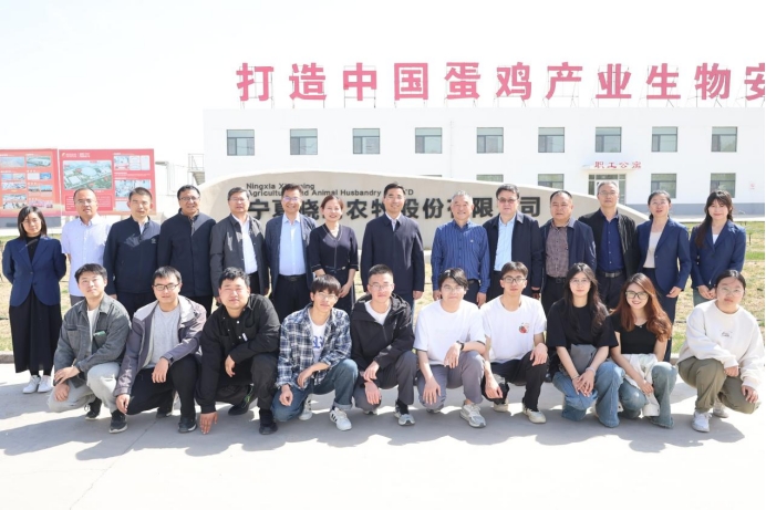 笃定前行，走校企合作之路 ——永利集团副董事长李学斌一行赴晓鸣股份开展访企拓岗调研