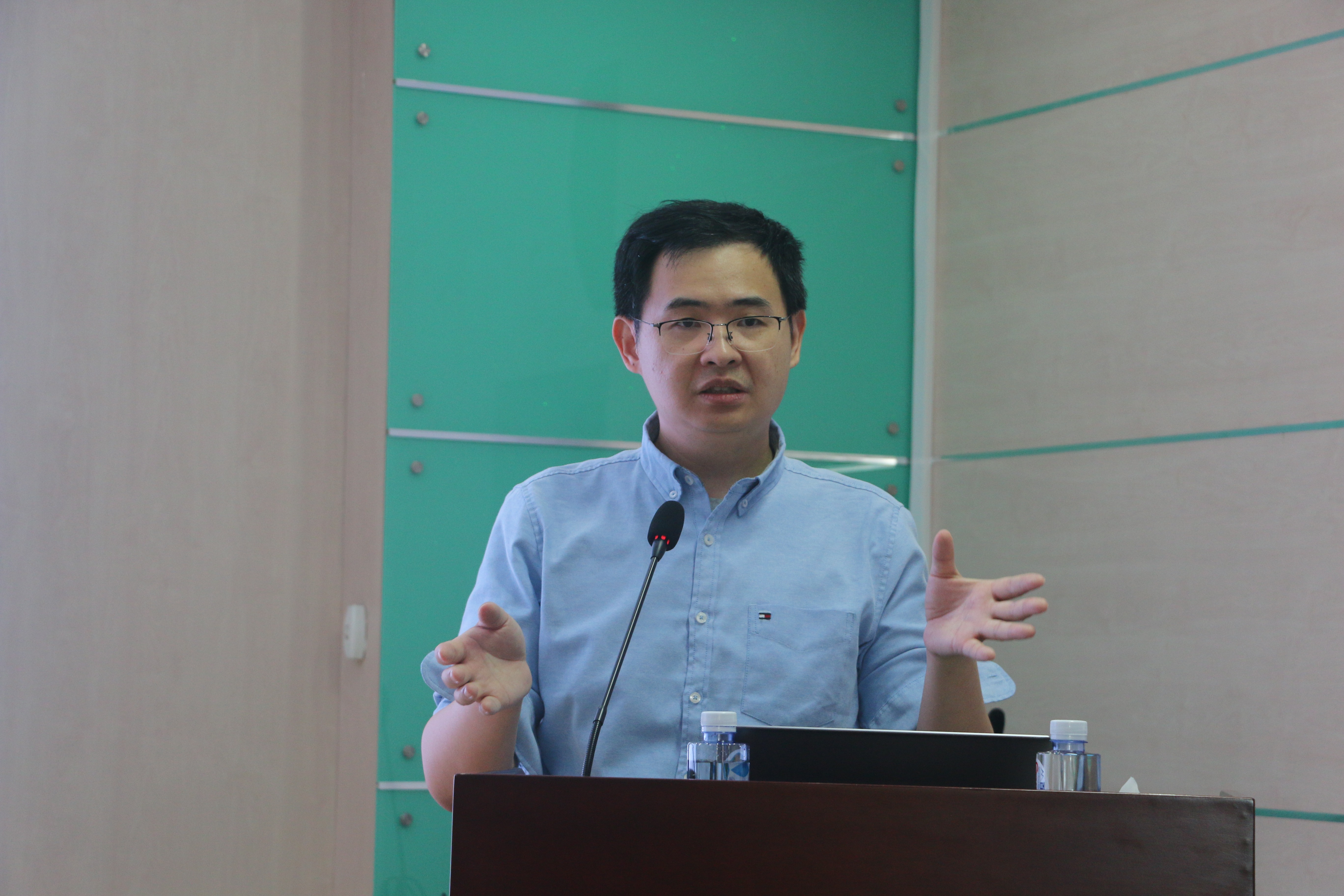 公司举办林兆宇研究员学术报告会